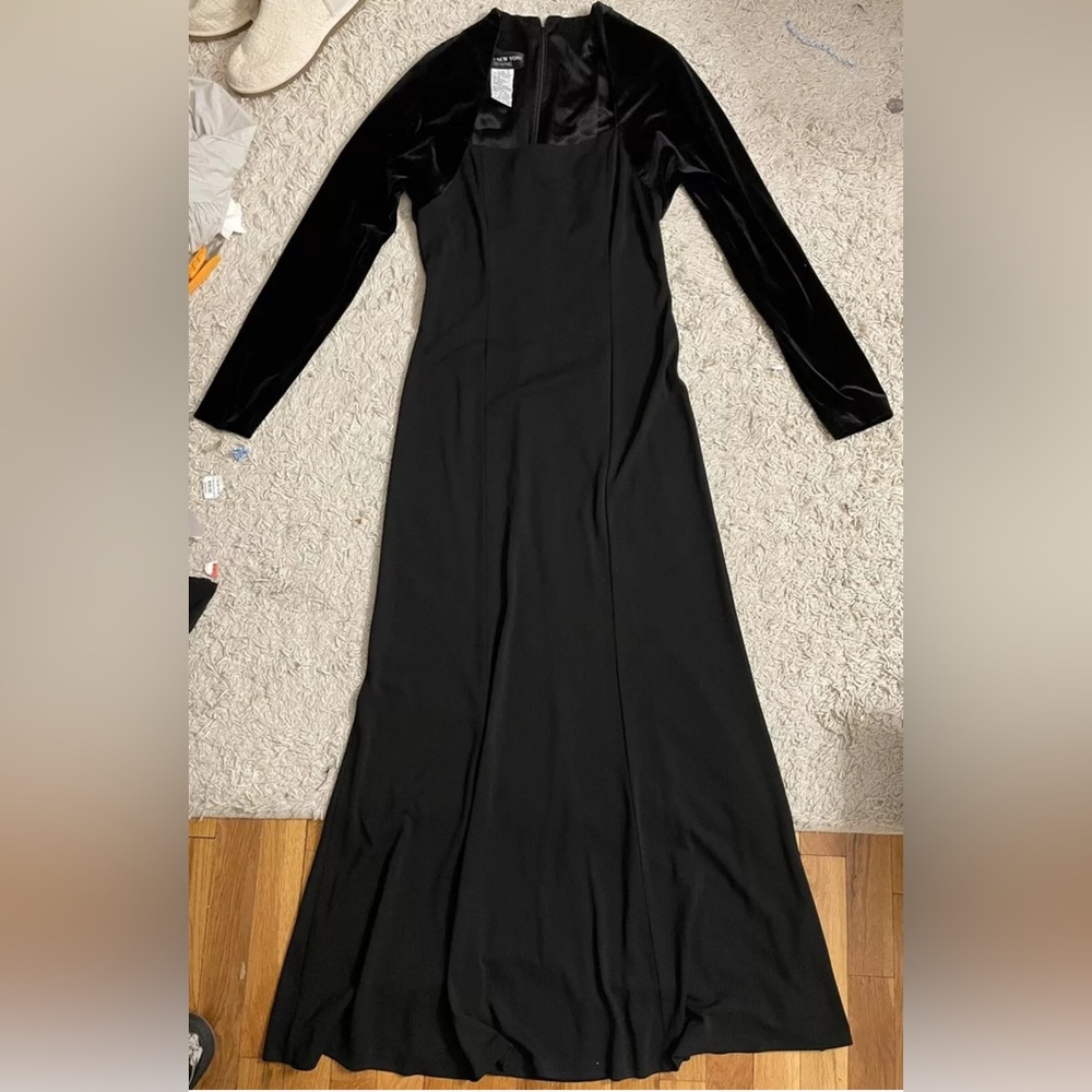 JONES NEW YORK EVENING black long sleeve full length velvet dress 8 medium m